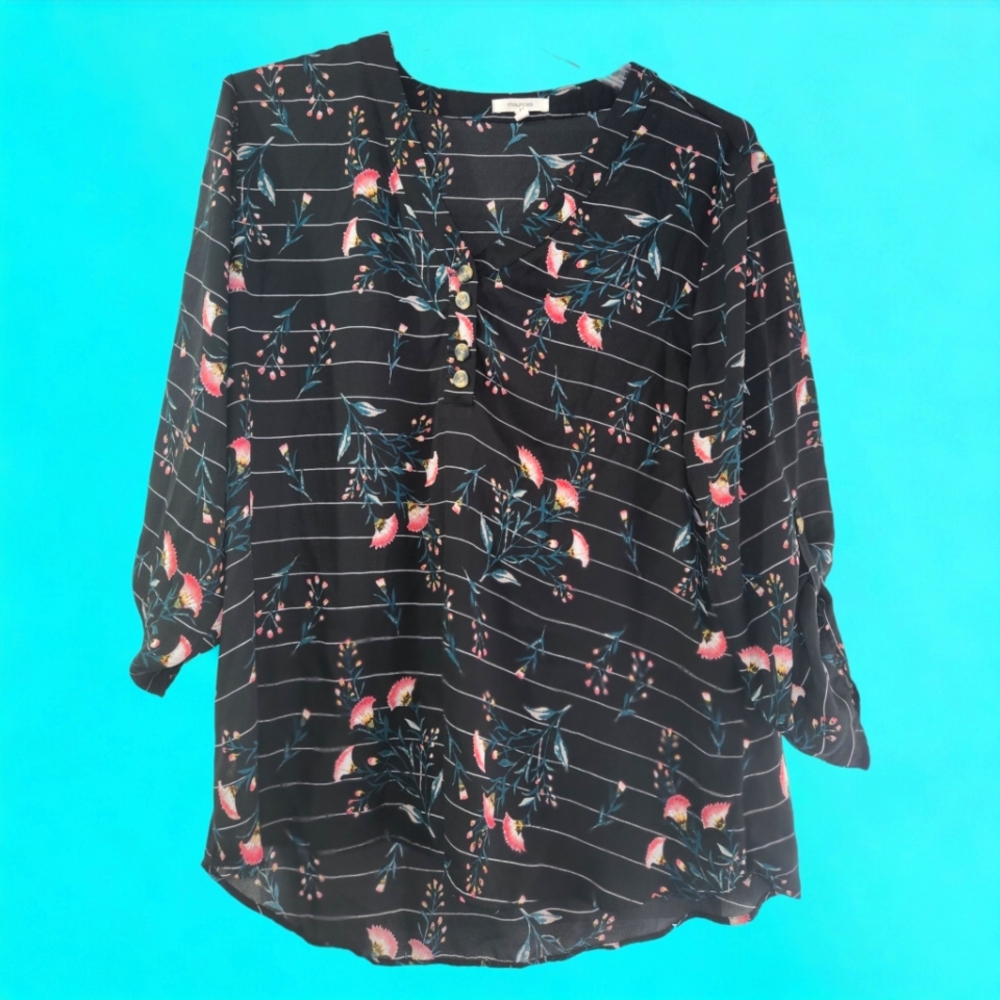 Maurices Floral Half Sleeve Black Button Down Shirt Size Large